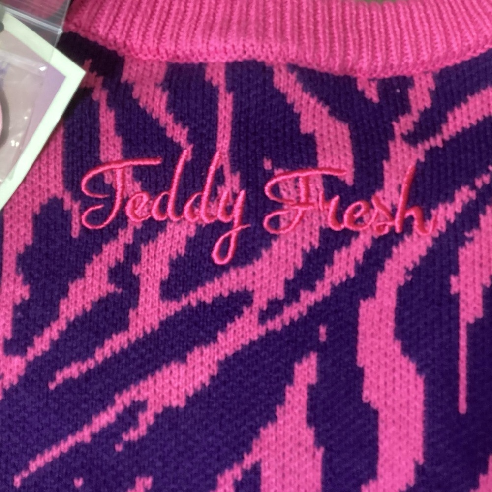 NWT Teddy Fresh x Trixie Mattel Portrait Sweater Andy Warhol Style XS - Picture 4 of 6